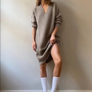 Aritzia Seville Merino Midi Dress S